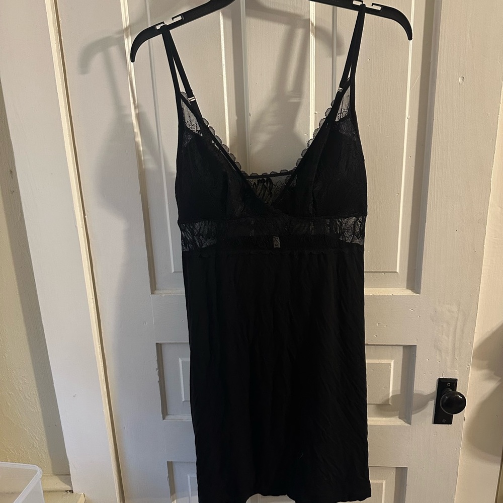SOMA Cool Nights Soft Support Lace Chmise Black